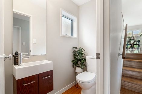 Photo of property in 5 Mural Place, Greenhithe, Auckland, 0632
