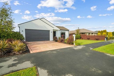 Photo of property in 28 Mclaughlins Road, Darfield, 7510