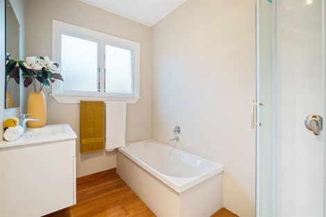 Photo of property in 19 Moreland Avenue, Papanui, Christchurch, 8053
