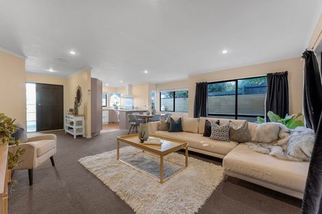 Photo of property in 338a Glengarry Road, Glen Eden, Auckland, 0602