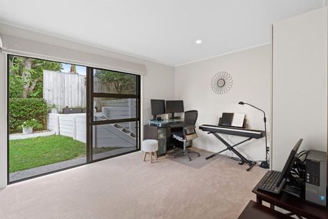 Photo of property in 1/42 Amorino Drive, Red Beach, 0932