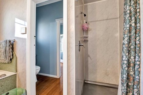 Photo of property in 11 Miranda Street, Stratford, 4332