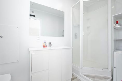 Photo of property in 47 Kiriwai Road, Paremata, Porirua, 5024