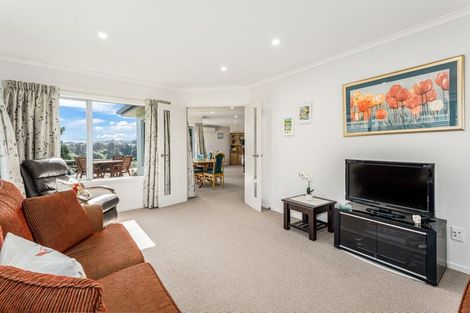 Photo of property in 19 Tongariro Drive, Aotea, Porirua, 5024