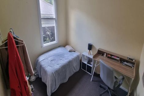 Photo of property in 196 Glenmore Street, Northland, Wellington, 6012