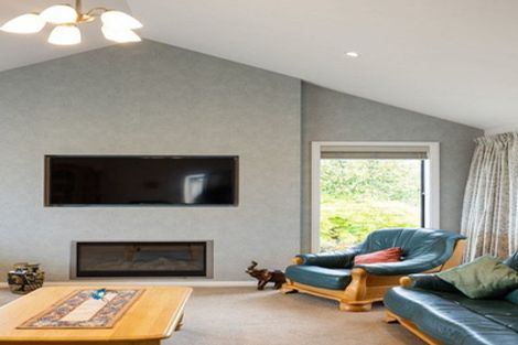 Photo of property in 2 Kotare Grove, Cambridge, 3434