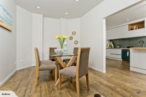 Photo of property in 356b East Coast Road, Sunnynook, Auckland, 0630