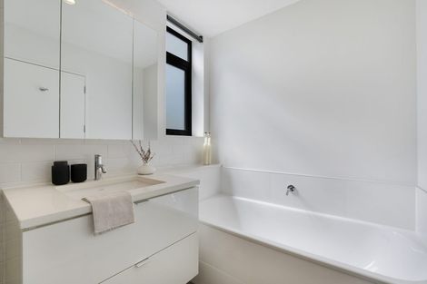 Photo of property in 13 Isitt Road, Hobsonville, Auckland, 0616