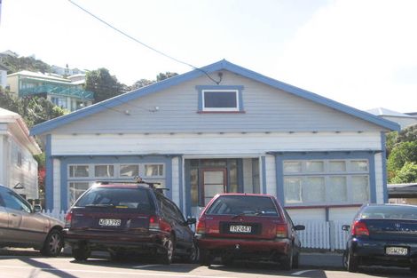 Photo of property in 16 Todman Street, Brooklyn, Wellington, 6021