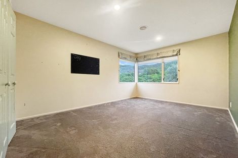 Photo of property in 18 Myers Grove, Churton Park, Wellington, 6037