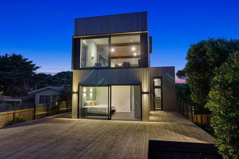 Photo of property in 7 Tutere Street, Waikanae Beach, Waikanae, 5036