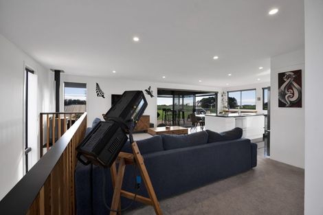 Photo of property in 6 Hawetaone Street, Bell Block, New Plymouth, 4312