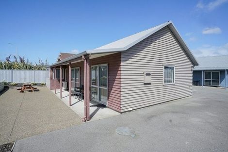 Photo of property in 8a-d Camden Street, Turnbull Thomson Park, Invercargill, 9810
