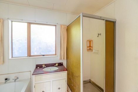 Photo of property in 50 Seaview Road, Paraparaumu Beach, Paraparaumu, 5032