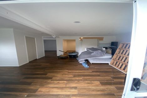 Photo of property in 1/30 Sunnyfield Crescent, Glenfield, Auckland, 0629