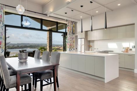 Photo of property in 73 Margaret Drive, Omokoroa, 3114