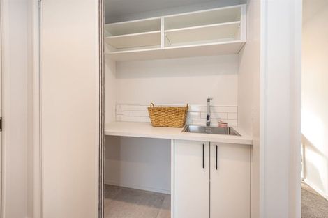 Photo of property in 2/27 Springfield Road, St Albans, Christchurch, 8014