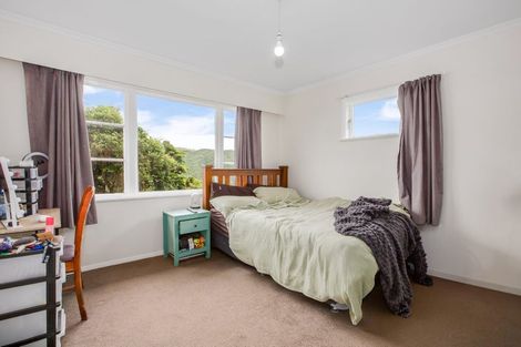 Photo of property in 26 Titiro Moana Road, Korokoro, Lower Hutt, 5012