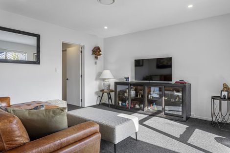 Photo of property in 28 Highgate Drive, Rangiora, 7400