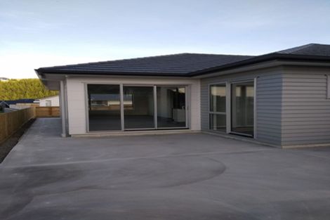 Photo of property in 18 Schooner Drive, Whitby, Porirua, 5024