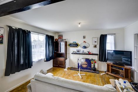 Photo of property in 10 Arnold Street, Onekawa, Napier, 4110