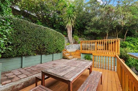 Photo of property in 70 Curtis Street, Northland, Wellington, 6012