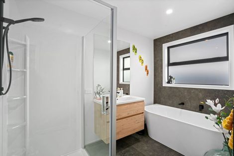 Photo of property in 1 Fraer Street, Cromwell, 9310