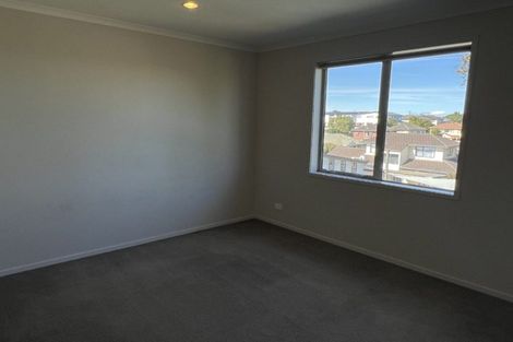 Photo of property in 20 Akeake Lane, Manurewa, Auckland, 2102