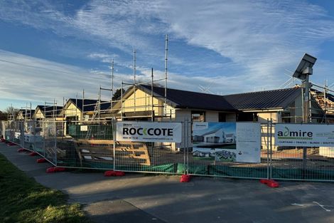 Photo of property in 2/25 Winters Road, Redwood, Christchurch, 8051