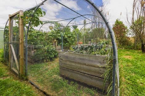 Photo of property in 18 Tiffen Lane, Waipawa, 4210