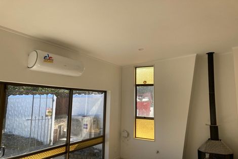 Photo of property in 10 Gulliver Place, Conifer Grove, Takanini, 2112