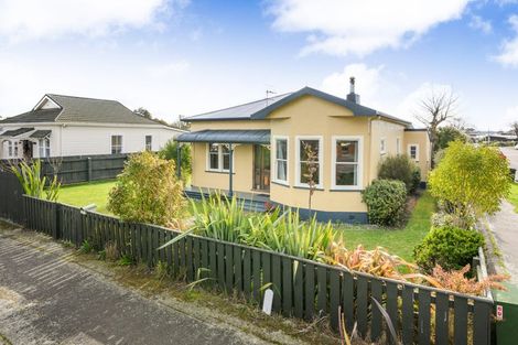 Photo of property in 17 Douglas Street, West End, Palmerston North, 4412