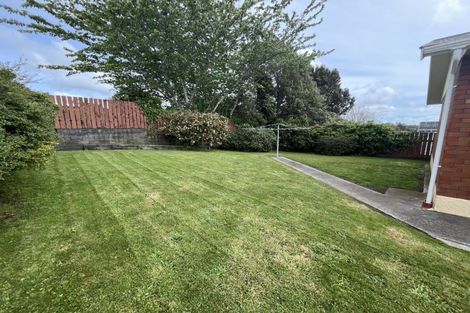 Photo of property in 11 Cumberland Street, Merrilands, New Plymouth, 4312