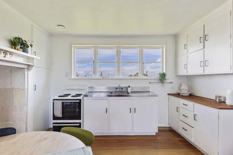 Photo of property in 260 Main North Road, Motunui, Waitara, 4383