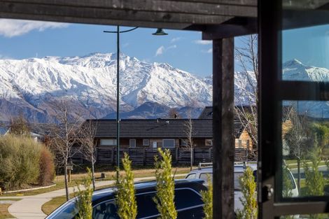 Photo of property in 52 Minaret Ridge, Wanaka, 9305