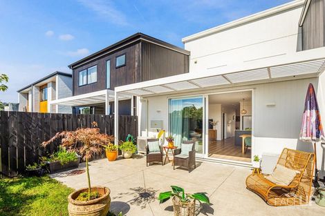 Photo of property in 32 Marine Parade, Hobsonville, Auckland, 0616