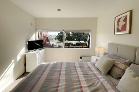 Photo of property in 76h Edmonton Road, Henderson, Auckland, 0612