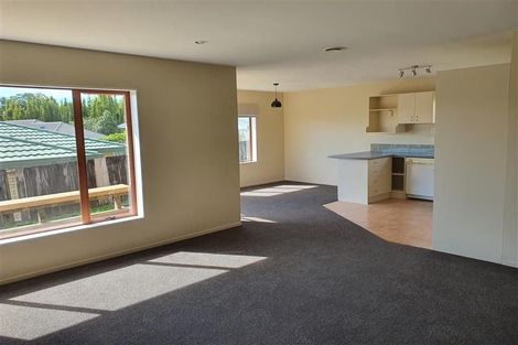 Photo of property in 16a Roick Parade, Glen Eden, Auckland, 0602