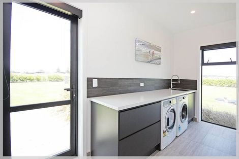 Photo of property in 16 Carex Grove, Foxton Beach, Foxton, 4815