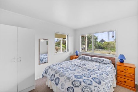 Photo of property in 14 Holiday Crescent, Mangawhai Heads, Mangawhai, 0505