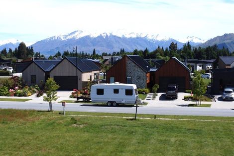 Photo of property in 10 Doug Ledgerwood Drive, Wanaka, 9305