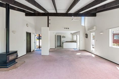 Photo of property in 148 Stapleford Crescent, Browns Bay, Auckland, 0630