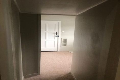 Photo of property in 3166 Great North Road, New Lynn, Auckland, 0600