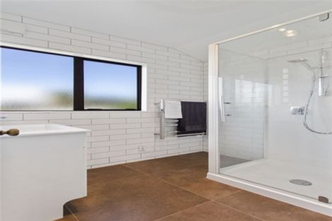 Photo of property in 121 Forrest Hill Road, Forrest Hill, Auckland, 0620
