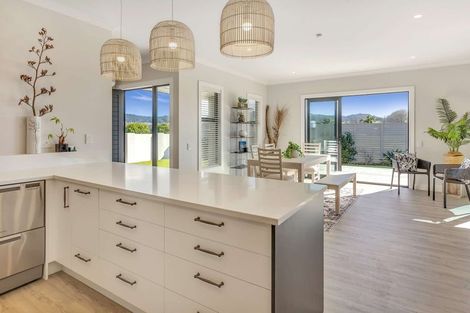 Photo of property in 168 Kupe Drive, Whitianga, 3510