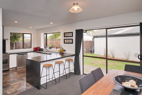 Photo of property in 27a Trafford Street, Harewood, Christchurch, 8051