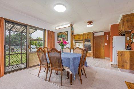 Photo of property in 16 Suffolk Crescent, Feilding, 4702