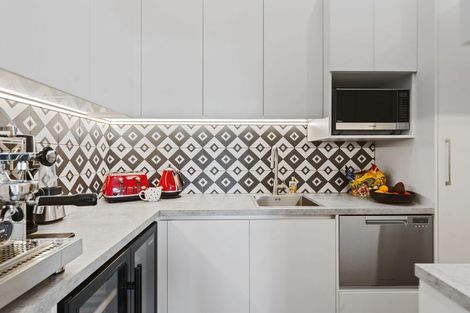 Photo of property in 63 Te Awakura Terrace, Mount Pleasant, Christchurch, 8081