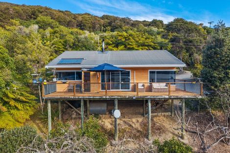 Photo of property in 674 Moetapu Bay Road, Moetapu Bay, Picton, 7282