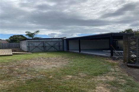 Photo of property in 32 Grove Road, Papakura, 2110